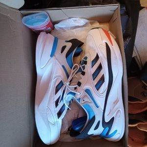 Adidas ozworld sneakers